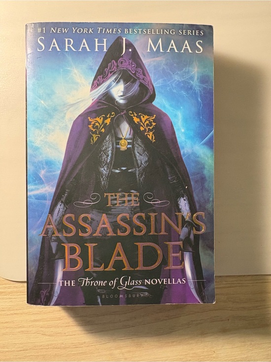 Other - Sarah J. Maas "The Assassin's Blade" Paperback - Purple Cover